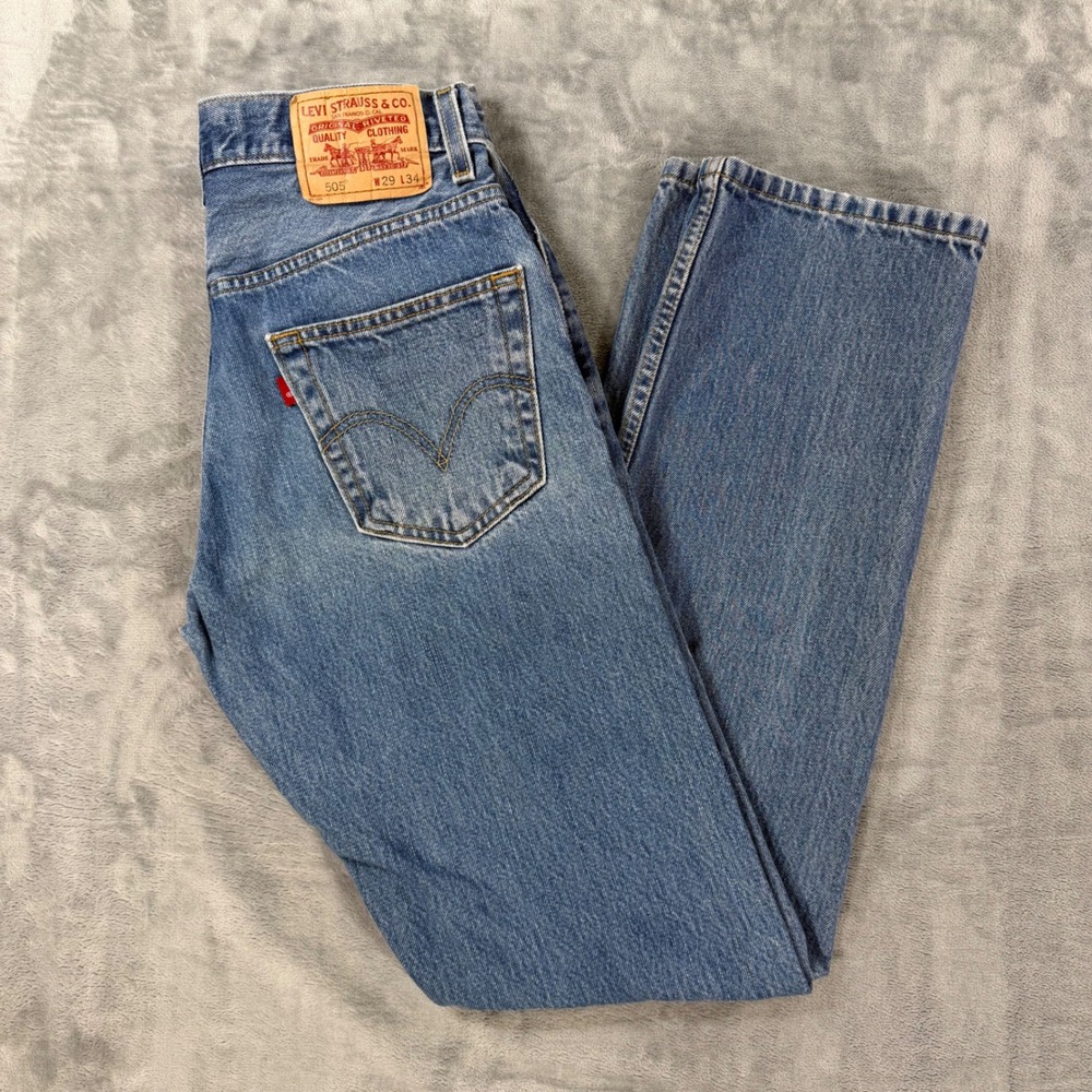 Vintage Levi's 505 Regular Fit Straight Leg Jeans Men's Size 29x34 Blue Med Wash
